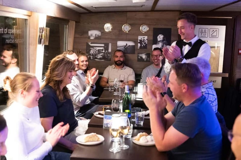 Prague: Jazz Boat Popular Live Jazz Dinner Cruise - Jazz on the Vltava, the easy way to enjoy Prague after dark