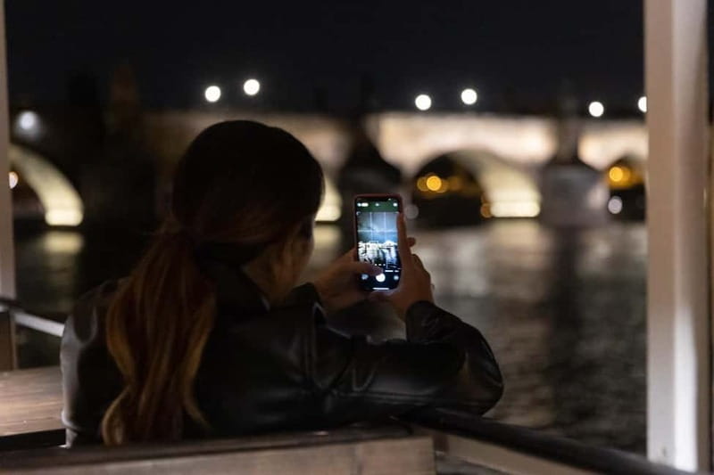 Prague: Jazz Boat Popular Live Jazz Dinner Cruise - Upper deck vs inside: choosing the best place to watch and listen