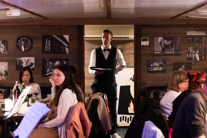 Prague: Jazz Boat Popular Live Jazz Dinner Cruise - Optional 3-course dinner: what you get, what to expect, and how it’s priced