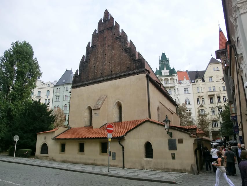 Prague: Jewish Quarter and Museum Guided Tour - A 3-hour Jewish Quarter walk with museum access