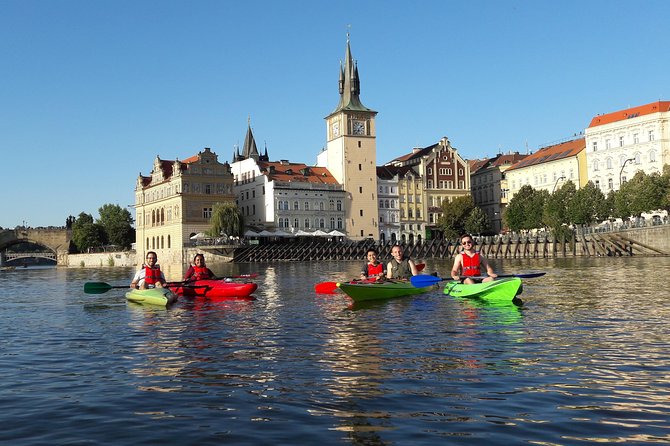 Prague Kayak Tour in City Center - 2 hours - Guide Style, Safety Notes, and Photo Opportunities