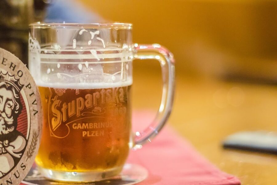 Prague: Legendary Beer Tour with Dinner - What Makes the Guides So Important Here