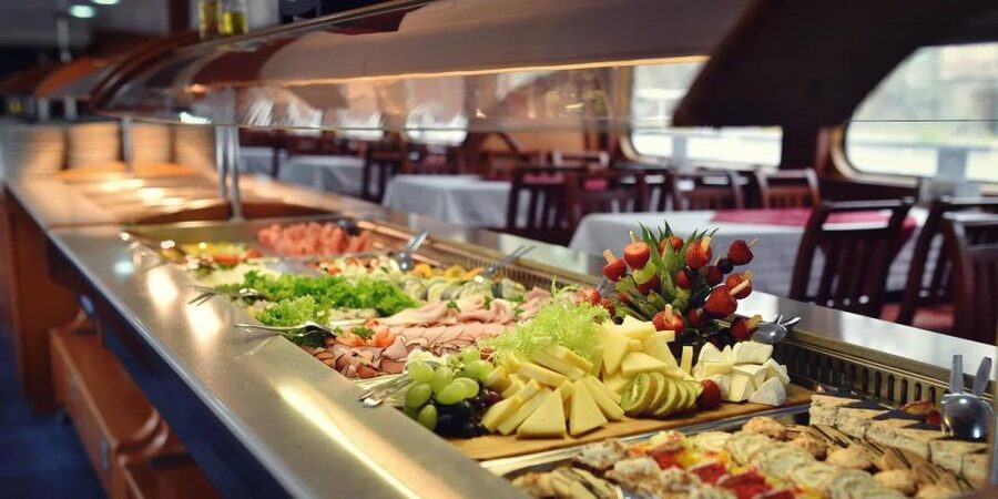 Prague: Lunch Cruise on Vltava River with open Buffet - Service, Comfort, and the Wheelchair Reality Check