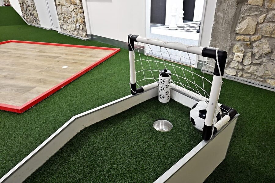 Prague: Mazemania Miniature Golf Experience - Seating for 35-plus, plus a bar for real breaks