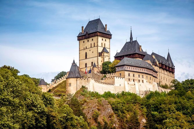 Prague-Munich One-Way Sightseeing Day Tour - Pilsen Brewery Museum, Pilsner Urquell, and Old Town sights