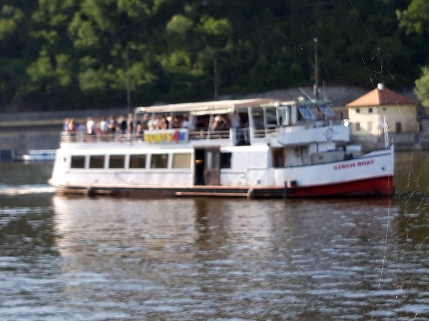 Prague: New Year's Eve Cruise through Midnight - Key things to know before you go