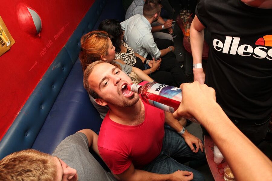 Prague: New Year's Eve Pub Crawl & Karlovy Lazne Club Entry - Key Things That Make This New Year’s Pub Crawl Worth Your Time