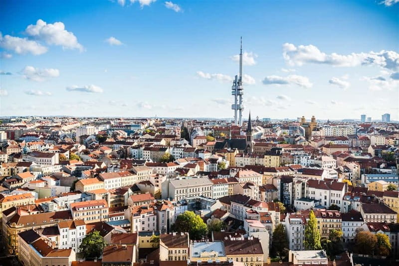 Prague: Official City Pass with Public Transport - Old Town Hall and the Astronomical Clock priority lane