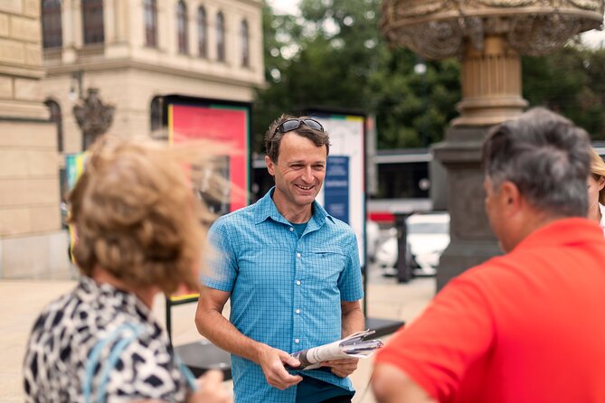 Prague Old Town and Jewish Quarter 90 minutes Guided Tour - Key things to know before you go