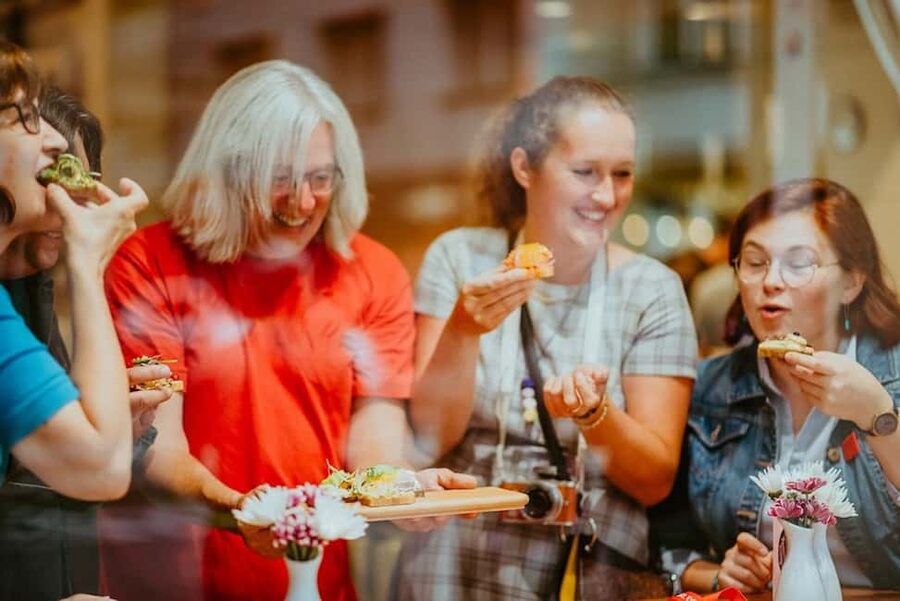 Prague: Old Town Fun Evening Food and Drink Tour - Why this Prague Old Town food tour works on your first night