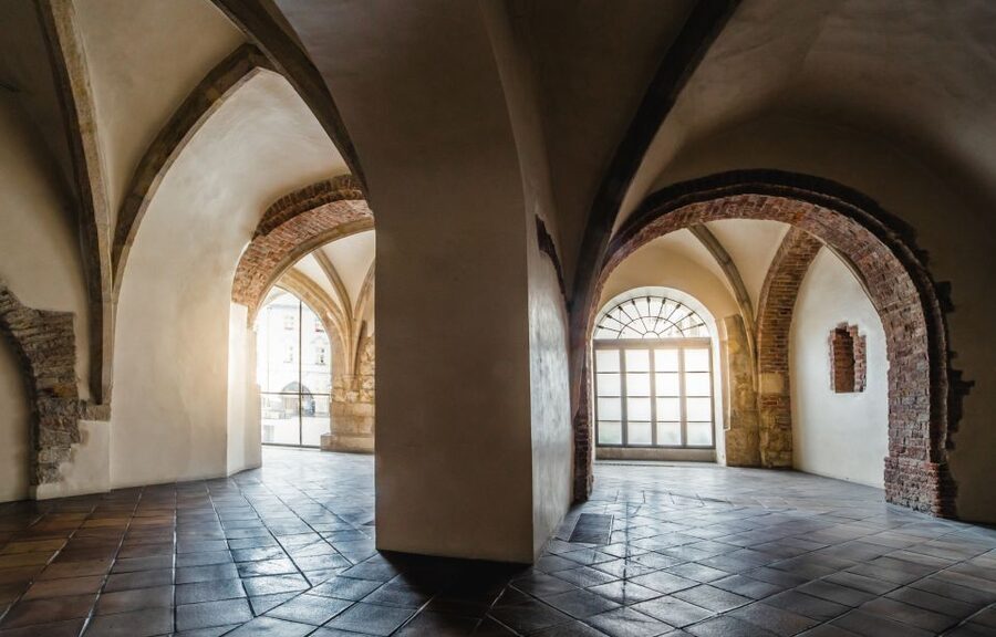 Prague: Old Town Hall Tower Entry Ticket - Planning your timing: seasons, sunset, and Christmas market nights