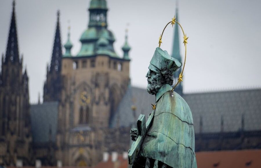 Prague: Old Town Highlights & Hidden Gems Guided Tour - Where this tour starts, and why Mala Strana sets the tone