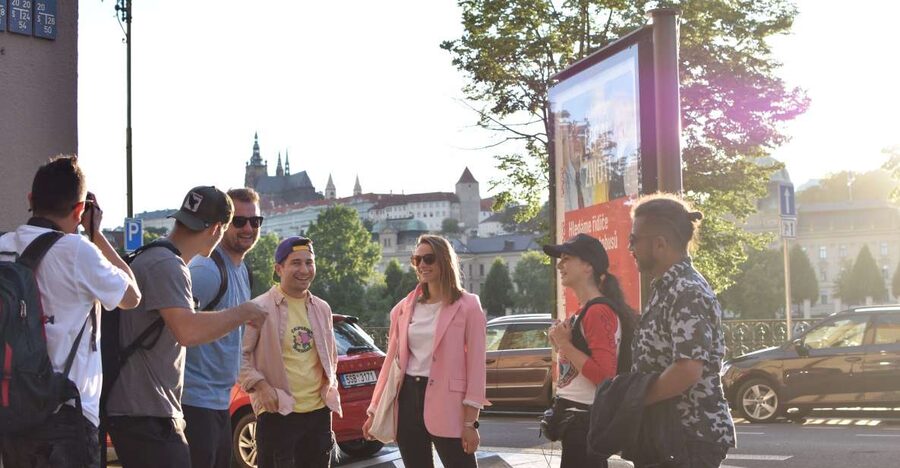 Prague: Old Town Highlights & Hidden Gems Guided Tour - What changes if you add the river cruise and Prague Castle guided tour