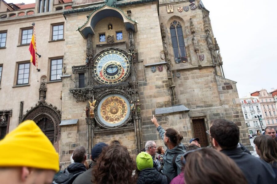 Prague: Old Town, Jewish Quarter & Astro Clock Walking Tour - Key highlights to look for