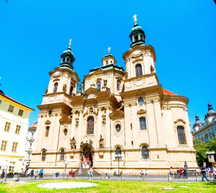 Prague: Old Town Square and Astronomical Clock Audio Guide - How the Online Audio Guide Works in Real Life