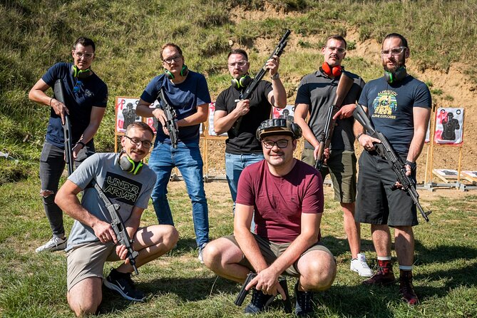 Prague: Outdoor shooting experience 3 to 10 guns + BUS Transfer - Who should book this Prague shooting session