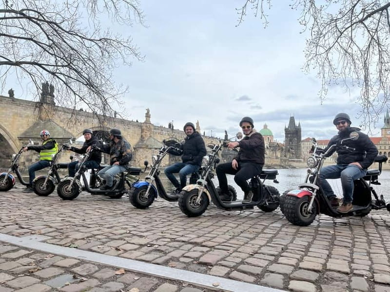 Prague: Panoramic Viewpoints Guided Electric Tricycle Tour - Weather, comfort, and how the tour handles real Prague days