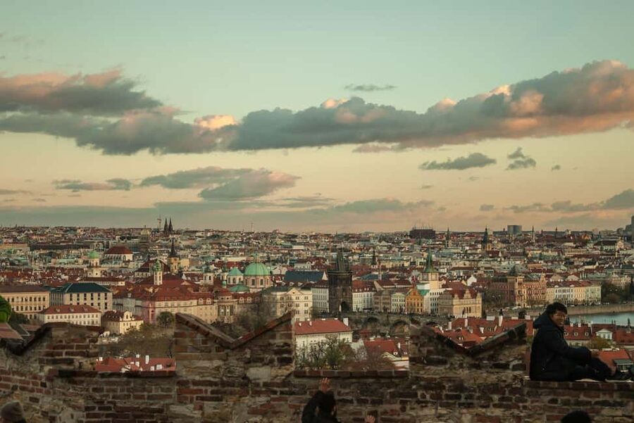 Prague: Prague Castle Walking Tour with Golden Lane in German - Price and Value: Why 29 USD Can Make Sense