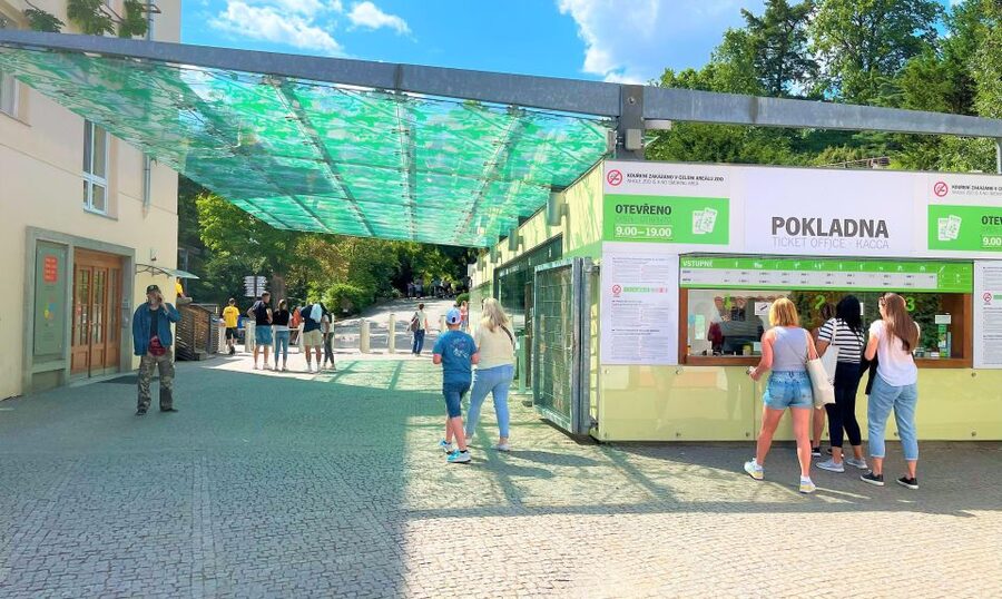 Prague: Prague Zoo Audio Guide with E-Ticket - Close-up viewing and what makes Prague Zoo feel different