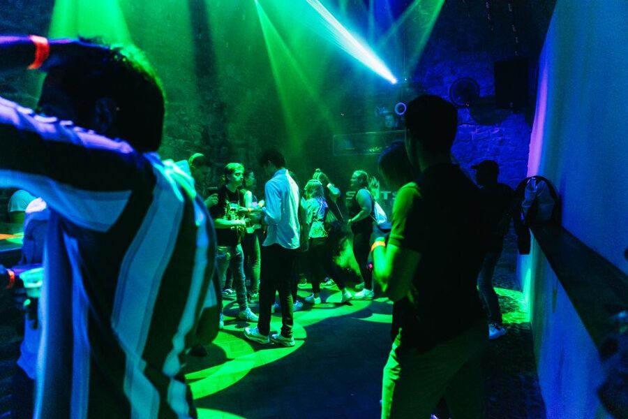 Prague: Pub Crawl with Unlimited Drinks & 5-floor Club Entry - Price and value: is $40 a good deal for this kind of night?