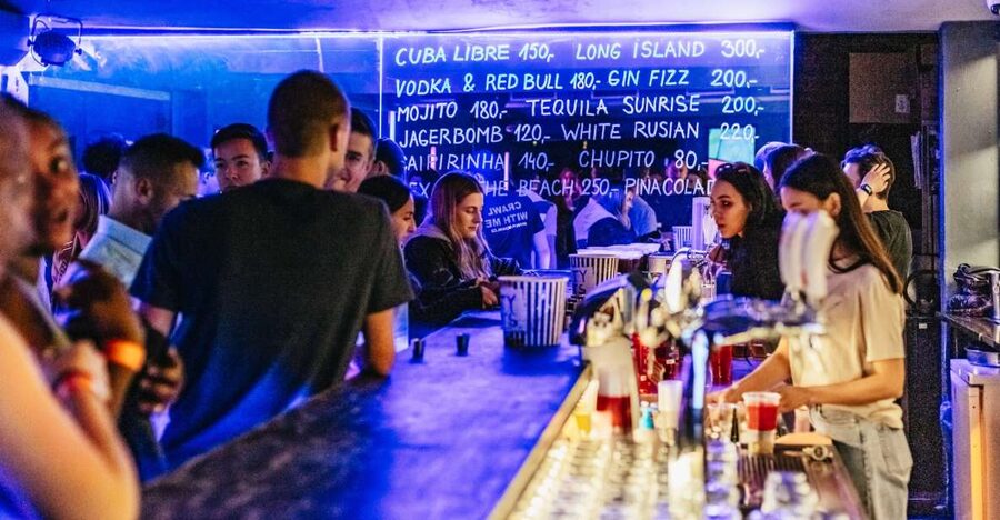Prague: Pub Crawl with Unlimited Drinks & 5-floor Club Entry - Practical tips before you go (small stuff that saves headaches)