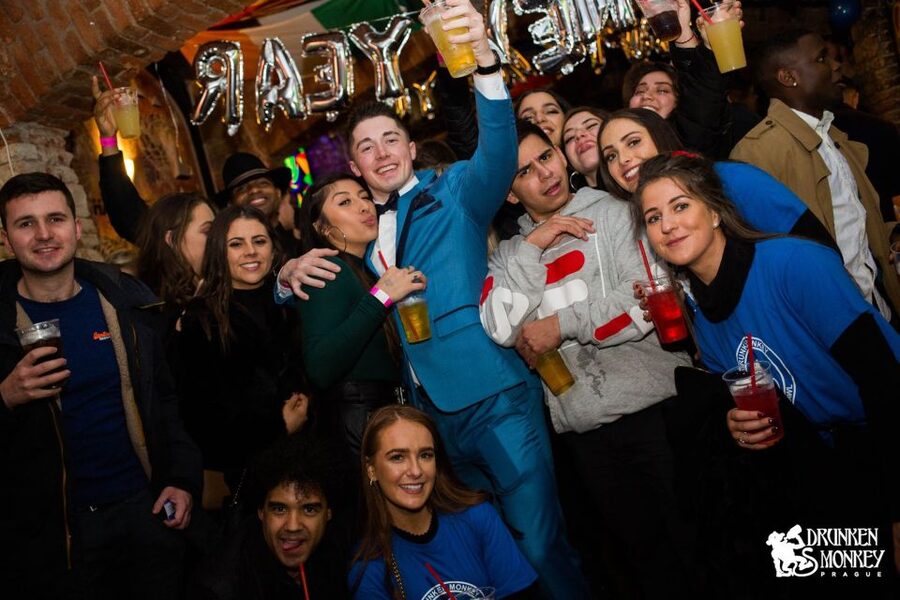 Prague: Pub Crawl with Unlimited Drinks, Bars & Club Entry - Key things I’d zero in on before you book
