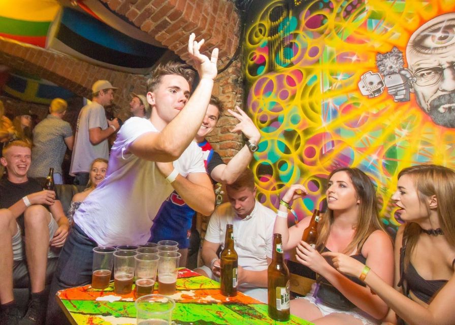 Prague: Pub Crawl with Unlimited Drinks, Bars & Club Entry - Prague pub crawl from Drunken Monkey, the 7:45 and 10:00 split