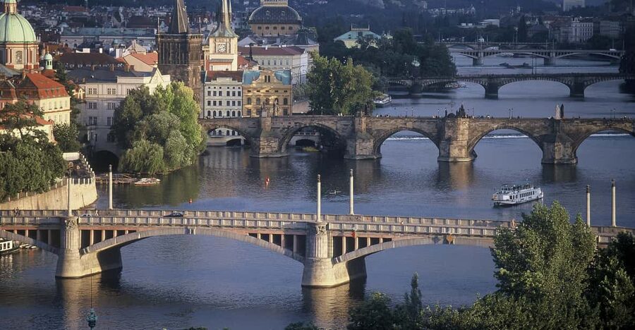 Prague: River Cruise with Transfer to Pier - Rudolfinum and the Riverfront Buildings, a Nice First Impression