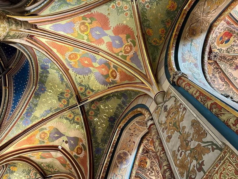 Prague’s Best Hidden Gem: Vysehrad Castle & Historic Fort - Step-by-step tour pace: 2.5 hours, about 3.5 km, and one real stair set