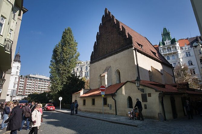 Prague's Jewish Quarter: A Self-Guided Audio Tour - Spanish Synagogue and the broader neighborhood story