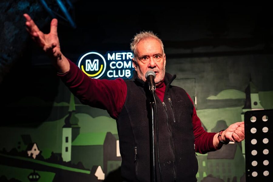 Prague: Saturday Stand-Up Comedy Night in English - Metro Comedy Club in Prague 1, steps from Charles Bridge