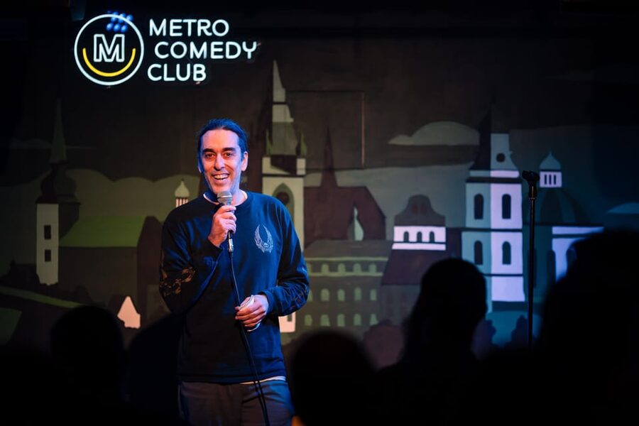 Prague: Saturday Stand-Up Comedy Night in English - What the comedy is like: English sets with local and traveling comedians