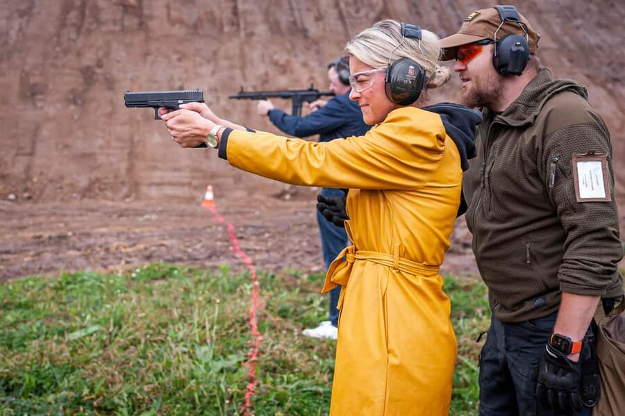 Prague: Shooting Experience with 3 to 10 Guns & Bus Transfer - Practical tips that keep your day smooth