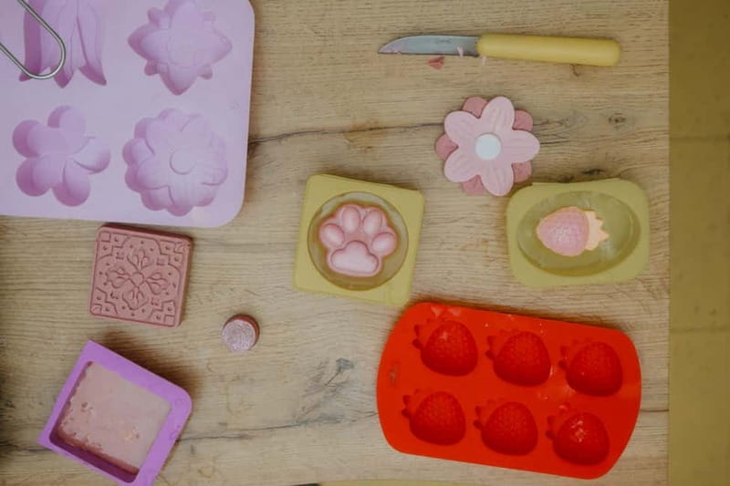 Prague: Soap Making Workshop - Instructor Support and Languages: Czech, English, Japanese