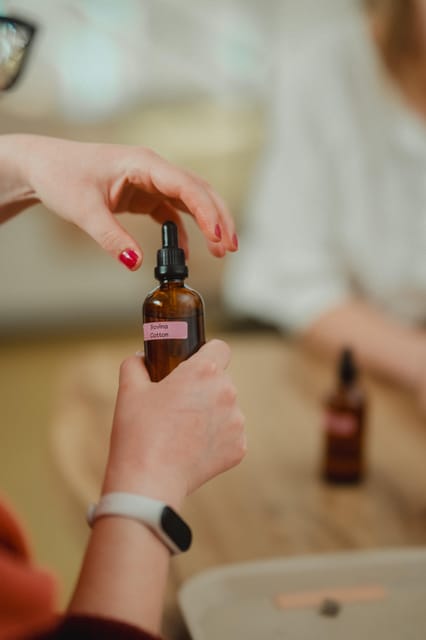 Prague: Soy Candle-Making Workshop - Choosing scents in Prague without making it stressful