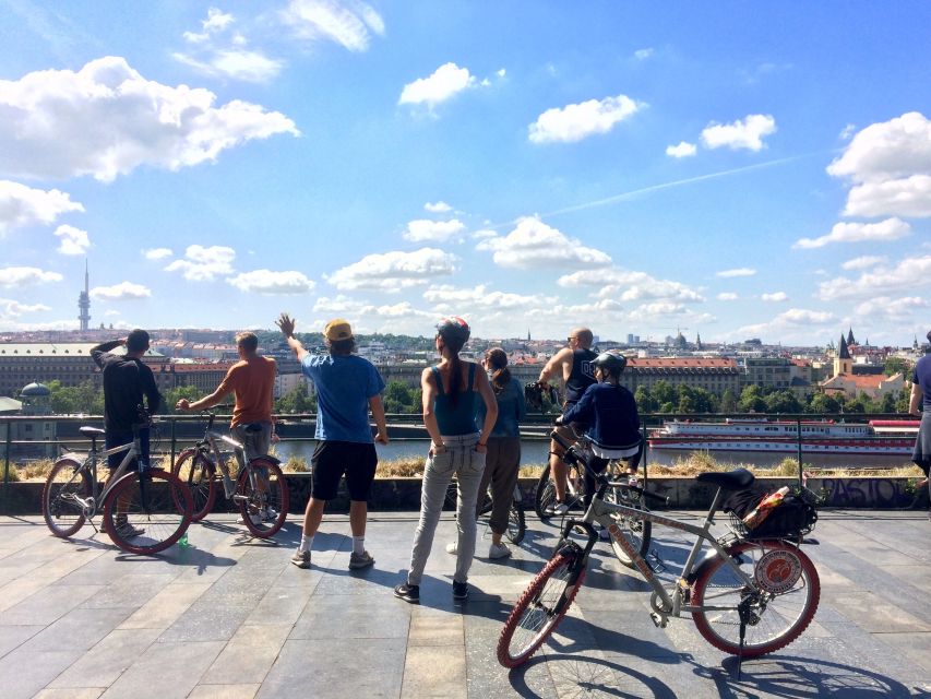 Prague: Stunning Viewpoints, Castle, City & Park Bike Tour - Key things I’d focus on before you go