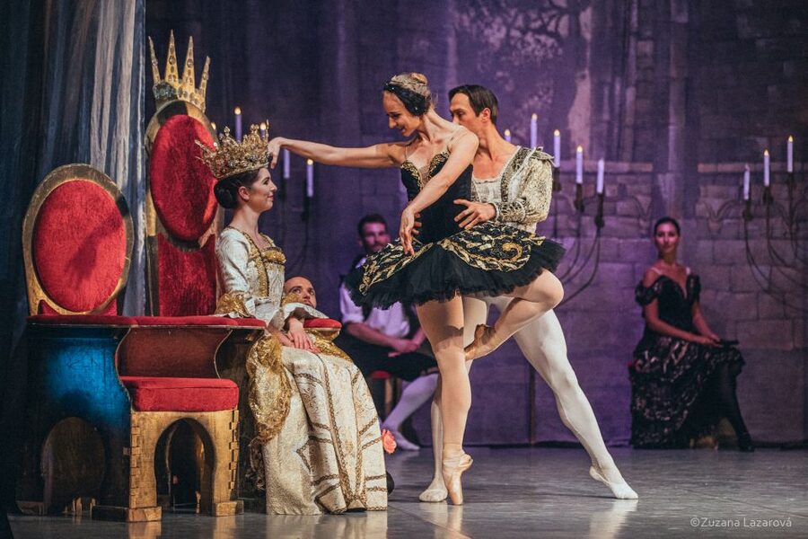 Prague: The Best of Swan Lake Ballet Tickets - Swan Lake in Selected Scenes, and Why That Works