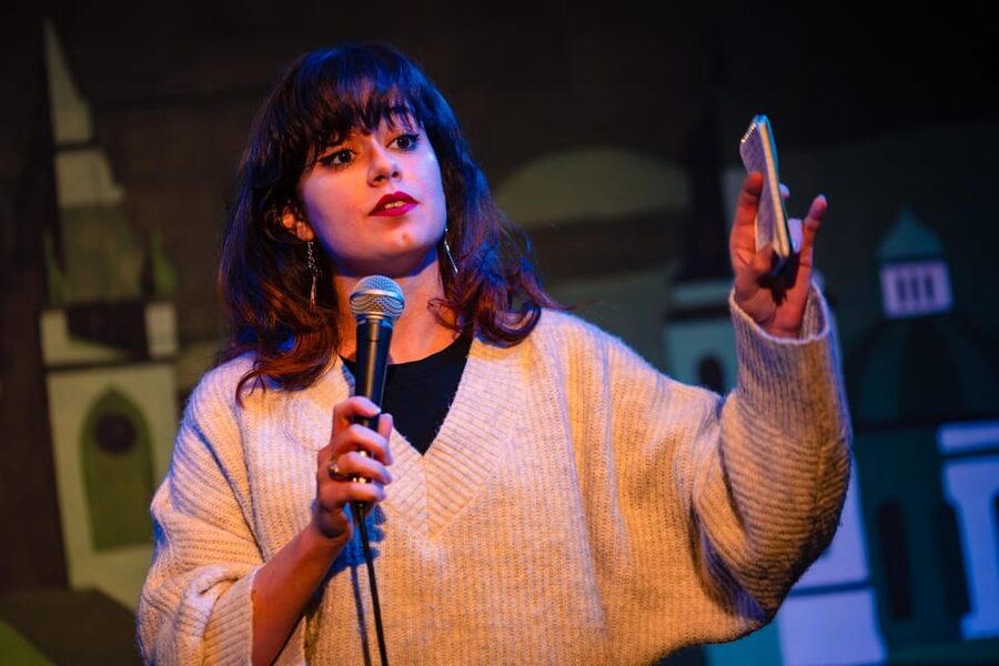 Prague: Thursday Stand-Up Comedy in English - The show: 90 minutes of English stand-up at 7 PM or 9 PM