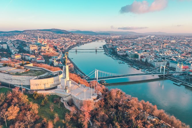 Prague to Budapest - Private Transfer with 2 hours of Sightseeing - Door-to-door timing in Prague, then a stress-reducing drop into Budapest