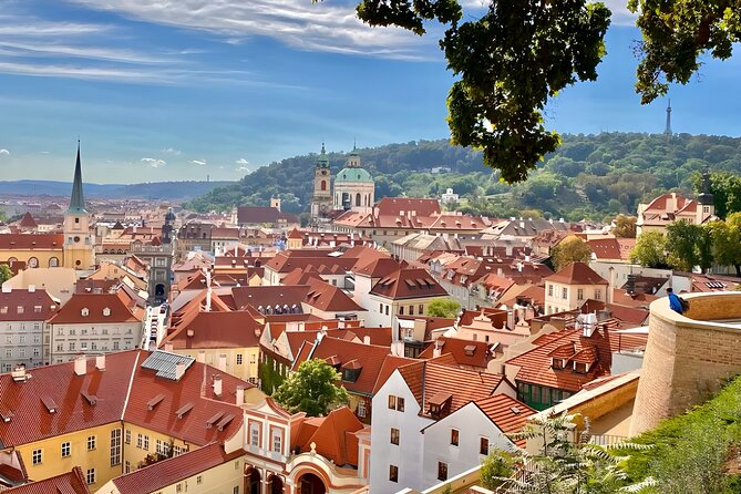 Prague to Full in Small Groups - Small-group pacing: how it stays fun instead of chaotic