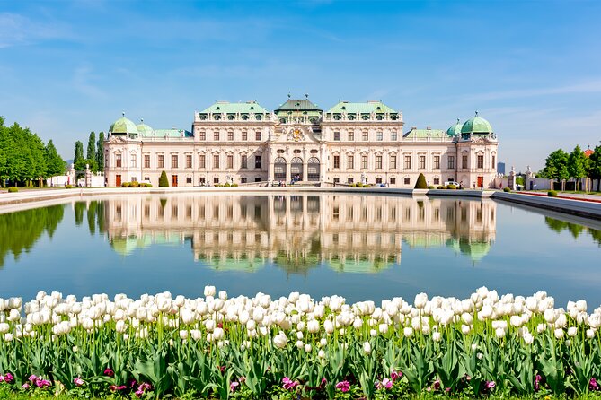 Prague to Vienna - Private Transfer with 2 hours of Sightseeing - Prague to Vienna, minus the transport headache