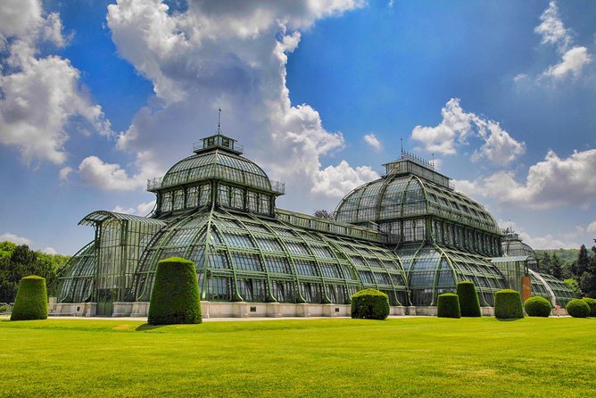 Prague to Vienna - Private Transfer with 2 hours of Sightseeing - Driver experience: English, safety, and smart suggestions