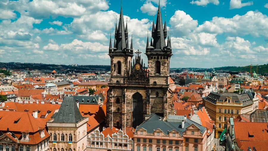 Prague: Top Sights and Historic Center Introduction Tour - Key highlights worth planning for