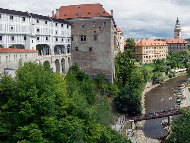 Prague: Transfer to Vienna via fabulous Cesky Krumlov - Who this day trip suits best