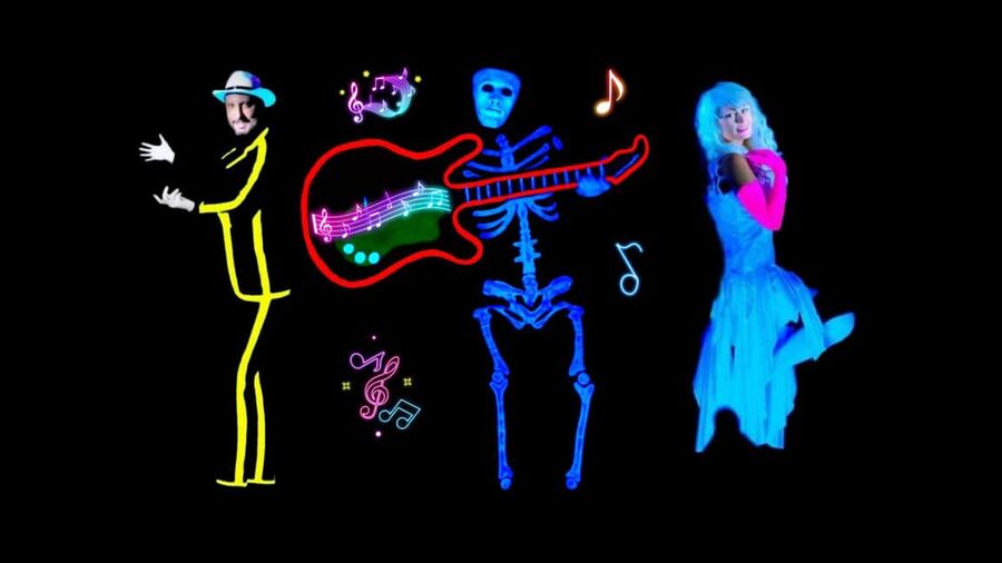 Prague: Underground Black Light Theatre Interactive Show - Book or Pass? My Practical Recommendation