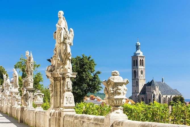 Prague-Vienna One-Way Sightseeing Day Tour - The drive experience: comfort, timing, and how to use the day well