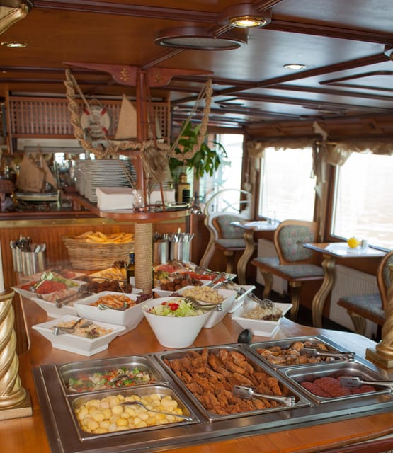 Prague: Vltava River Evening Dinner Cruise - Boat Rotation and Group Mixups: The Things That Can Change Your Night