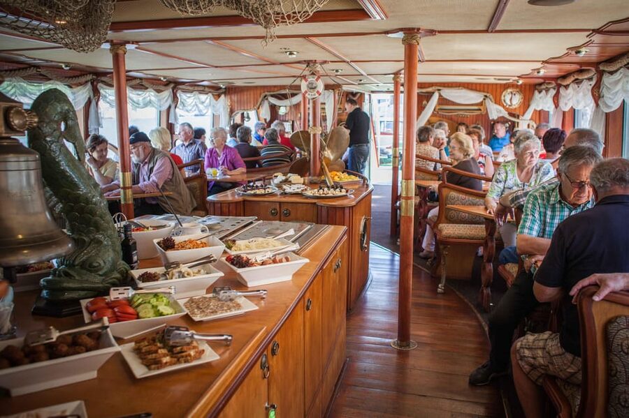 Prague: Vltava River Evening Dinner Cruise - Buffet Dinner: Czech and International Food, Plus One Aperitif