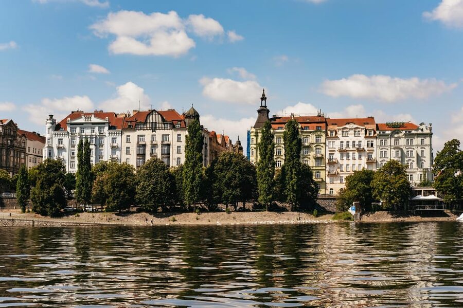 Prague: Vltava River Guided Canoeing Tour - The Guide Factor: Jiri Sloup, Storytelling, and a Friendly Touch