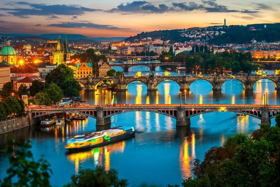 Prague: Vltava River Night Cruise with Buffet - Prague at Night From the Vltava: The 3-Hour Sweet Spot
